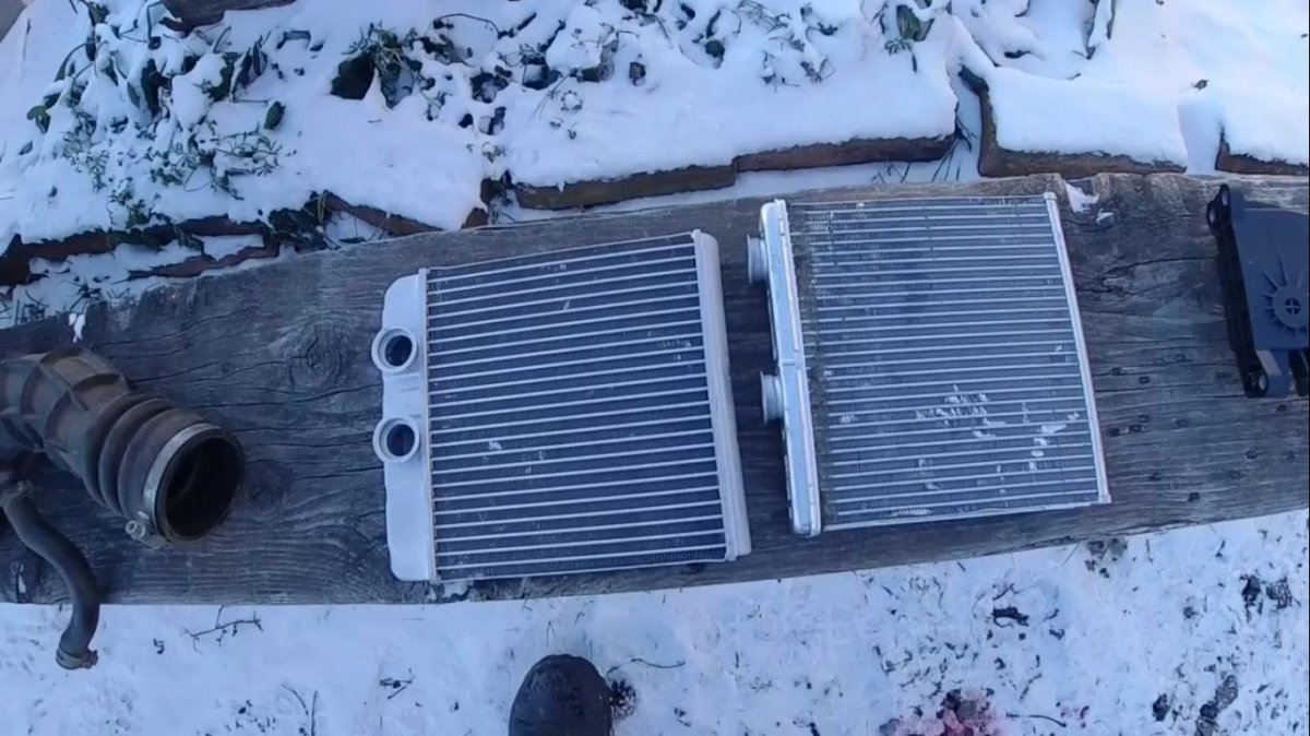 Радиатор печки Гранта фл