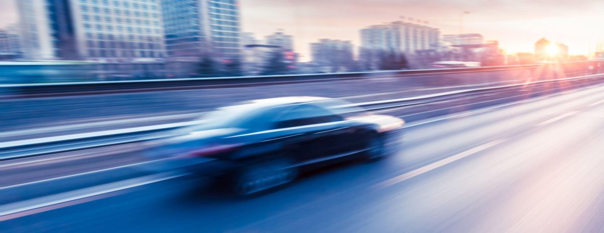 Машина в движении