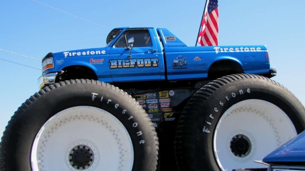 Джип Нива монстр трак