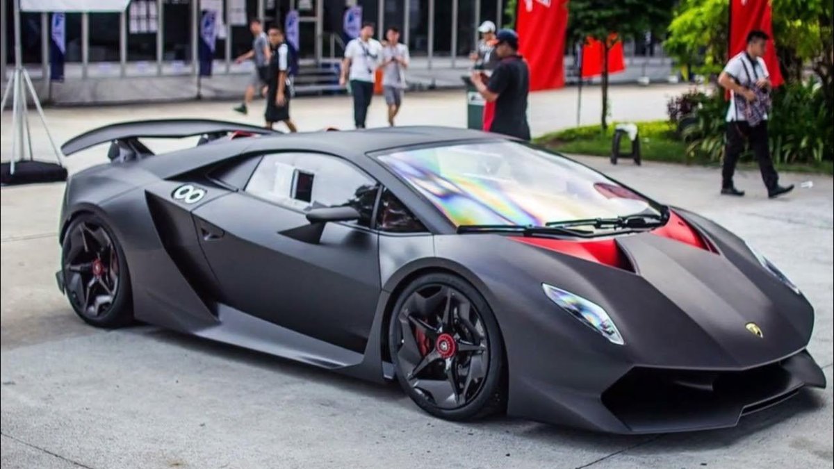 Ламборджини Sesto elemento