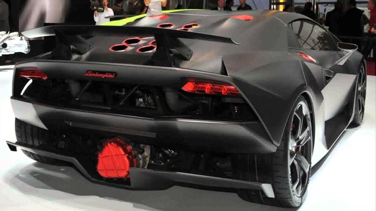 Lamborghini Сесто элементо