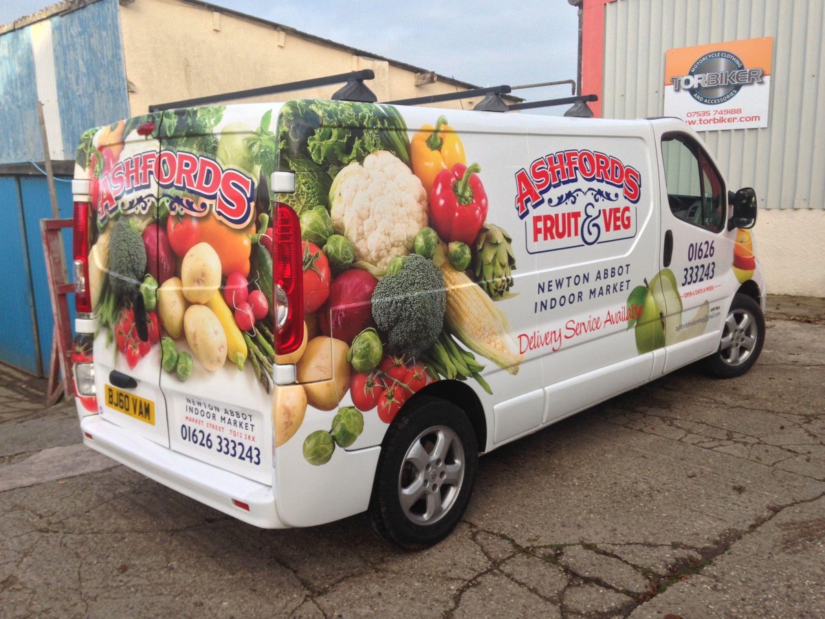 Доставка продуктов машина