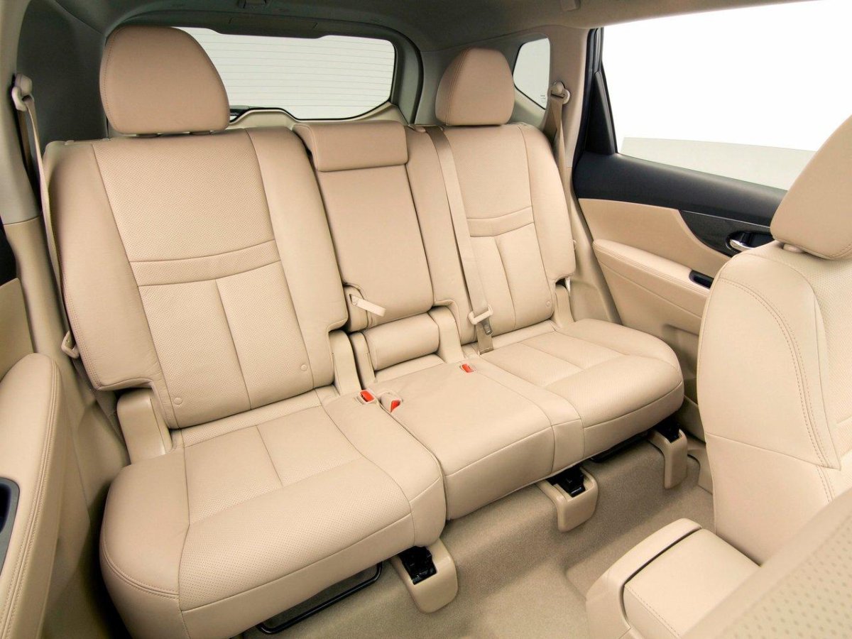 Nissan x-Trail t32 салон сзади
