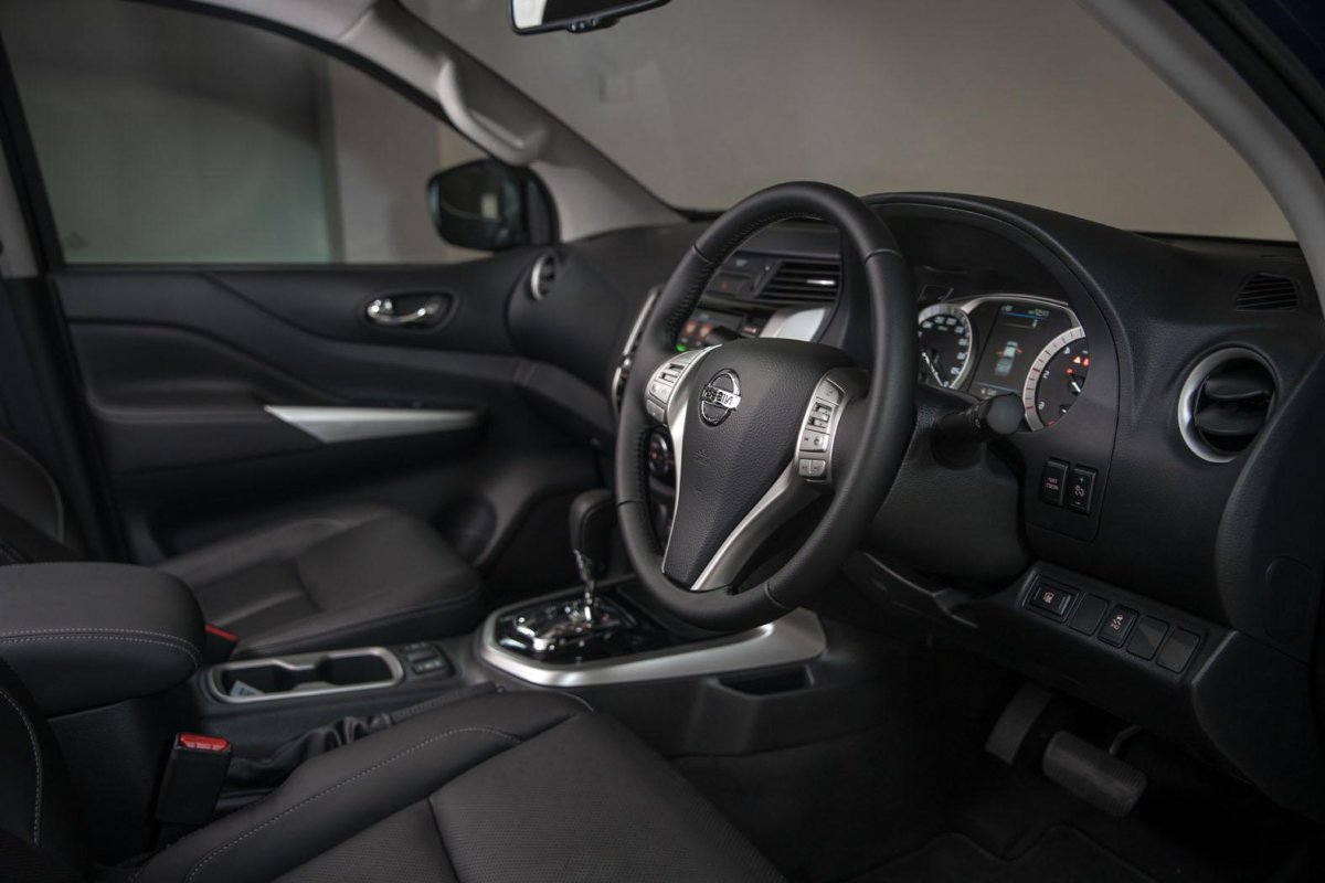 Ниссан Навара 2020 салон