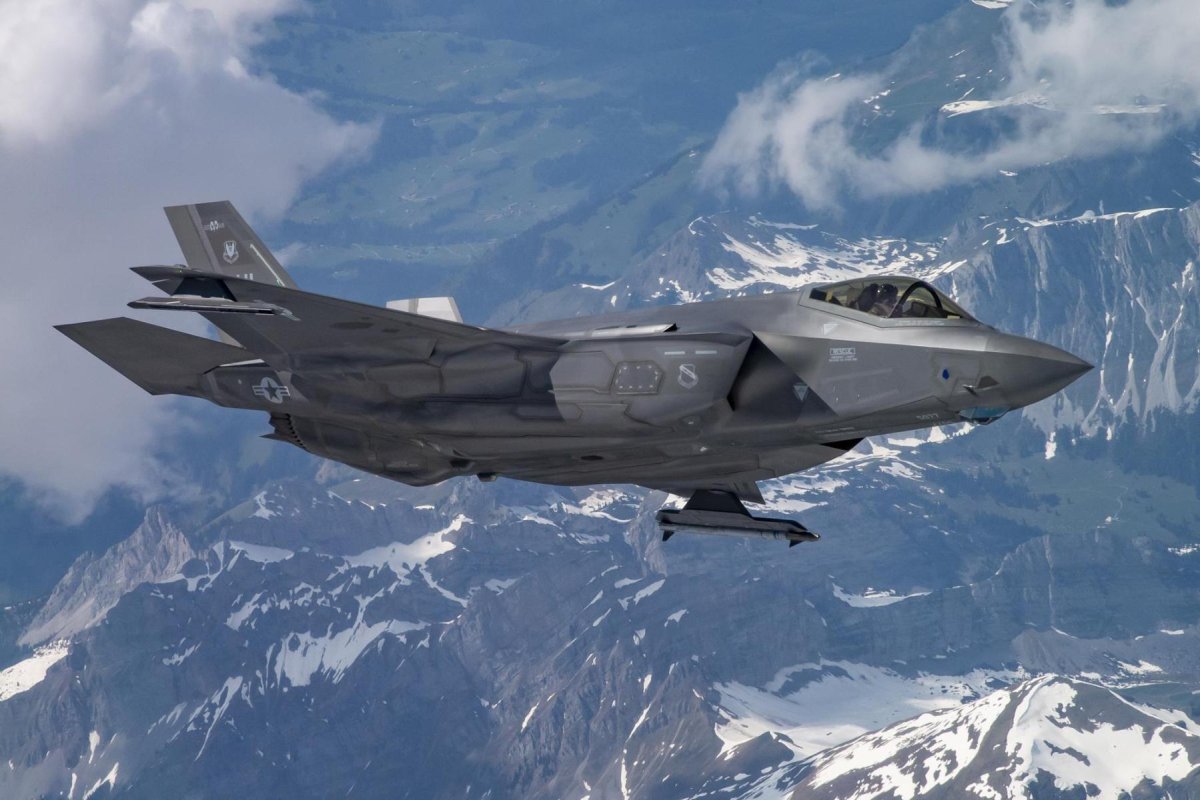 F 35 истребитель