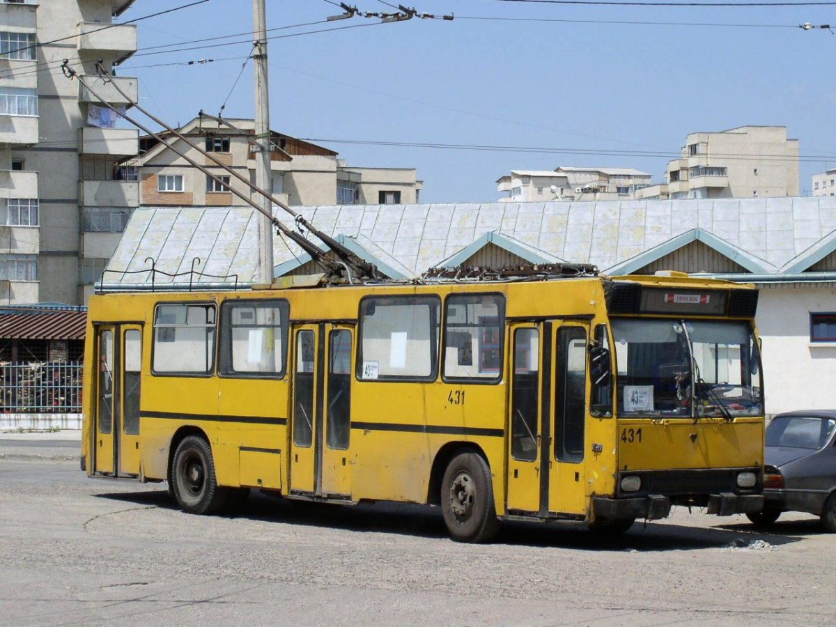 Троллейбус