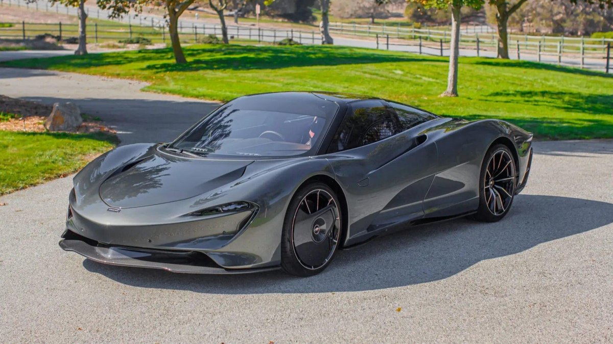 MCLAREN Speedtail 2020