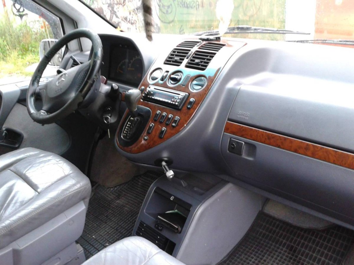 Mercedes Vito 638 салон