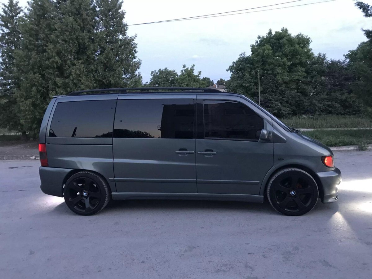 Мерседес Вито 638 черный