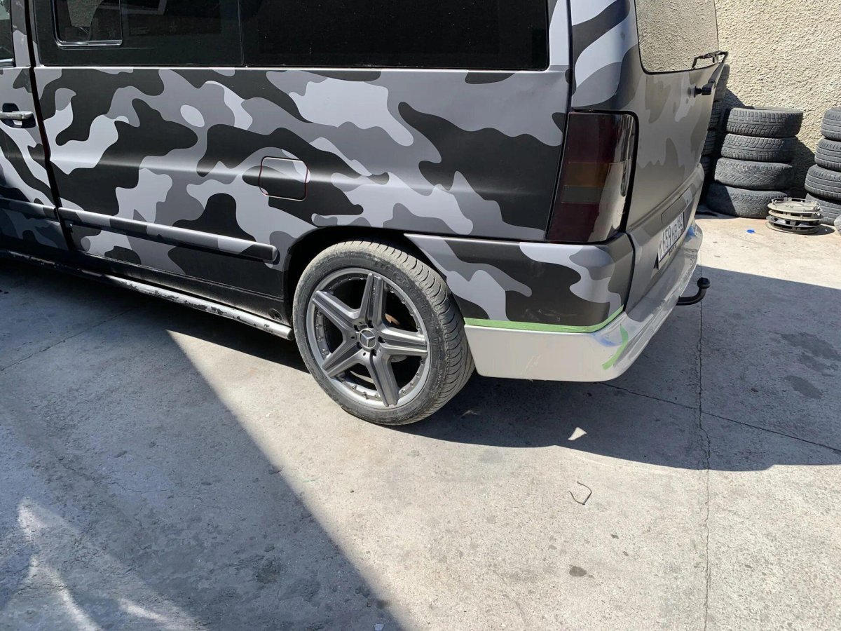 Mercedes Vito в пленке