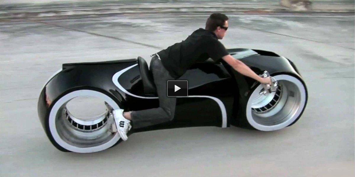 Трон фильм мотоцикл