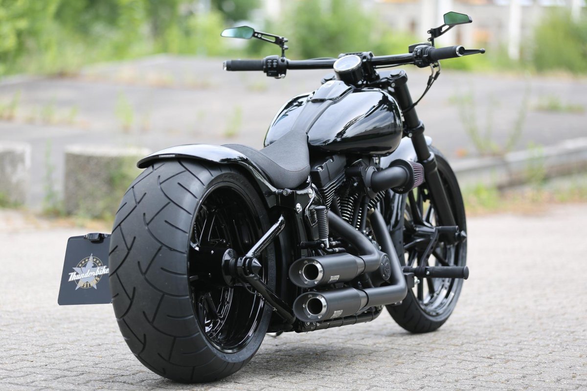 Харлей с широким колесом