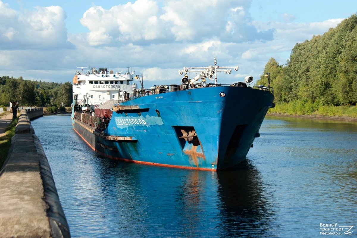 Нефтерудовоз Севастополь