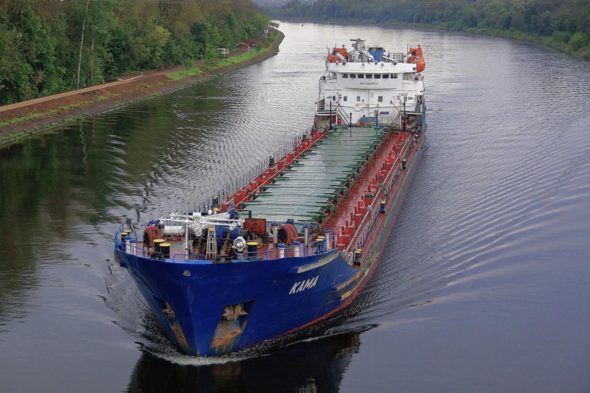 Теплоход Нефтерудовоз