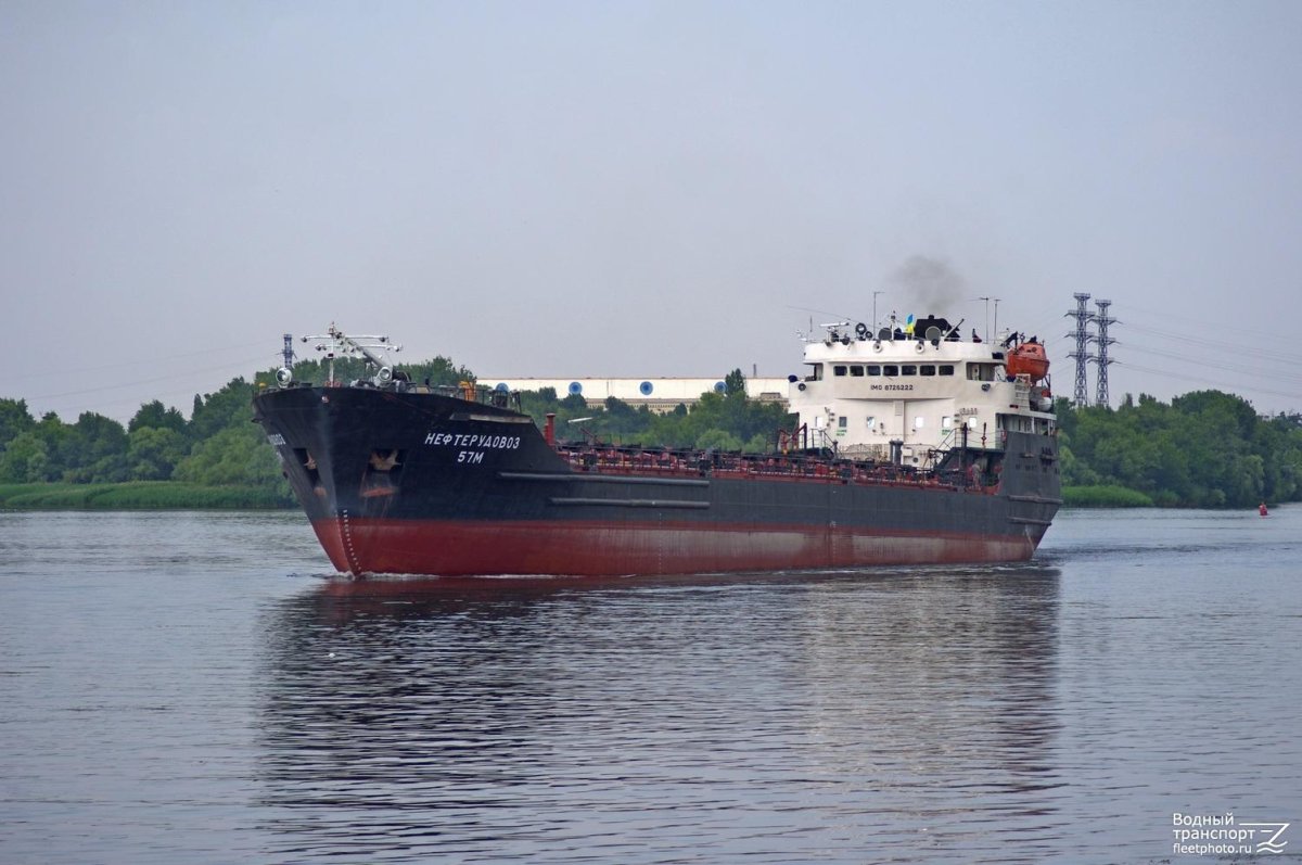 Нефтерудовоз 57м