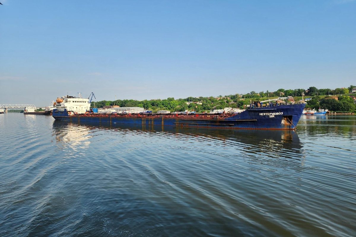 Судно Нефтерудовоз 2