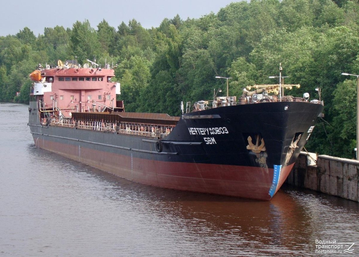 Нефтерудовоз 58м