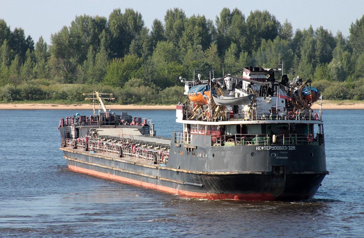 Нефтерудовоз Аркадий Минченя