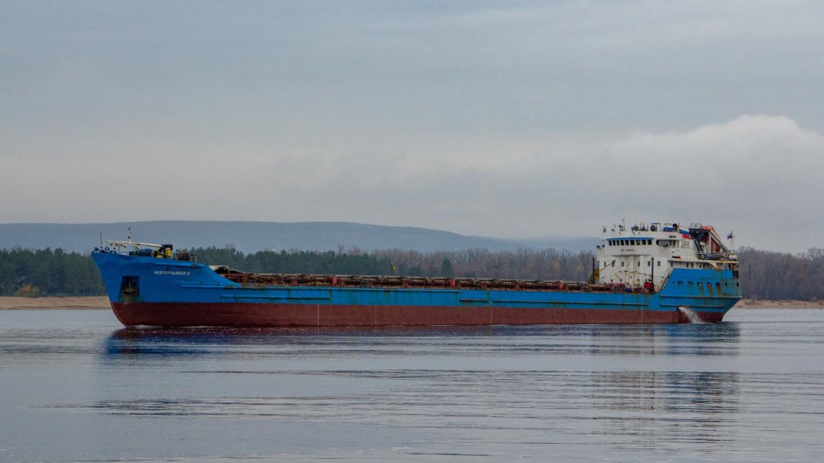 Судно сухогруз