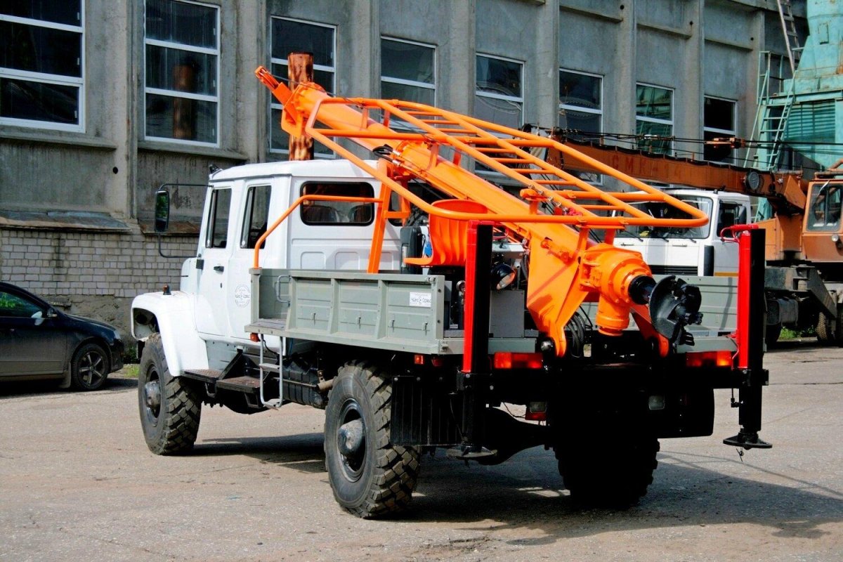 ГАЗ 3308 БКМ 317