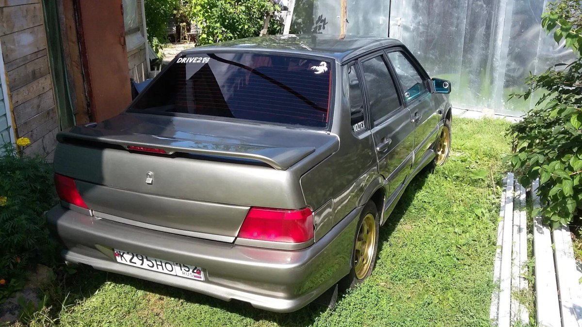 Лип спойлер на ВАЗ 2115