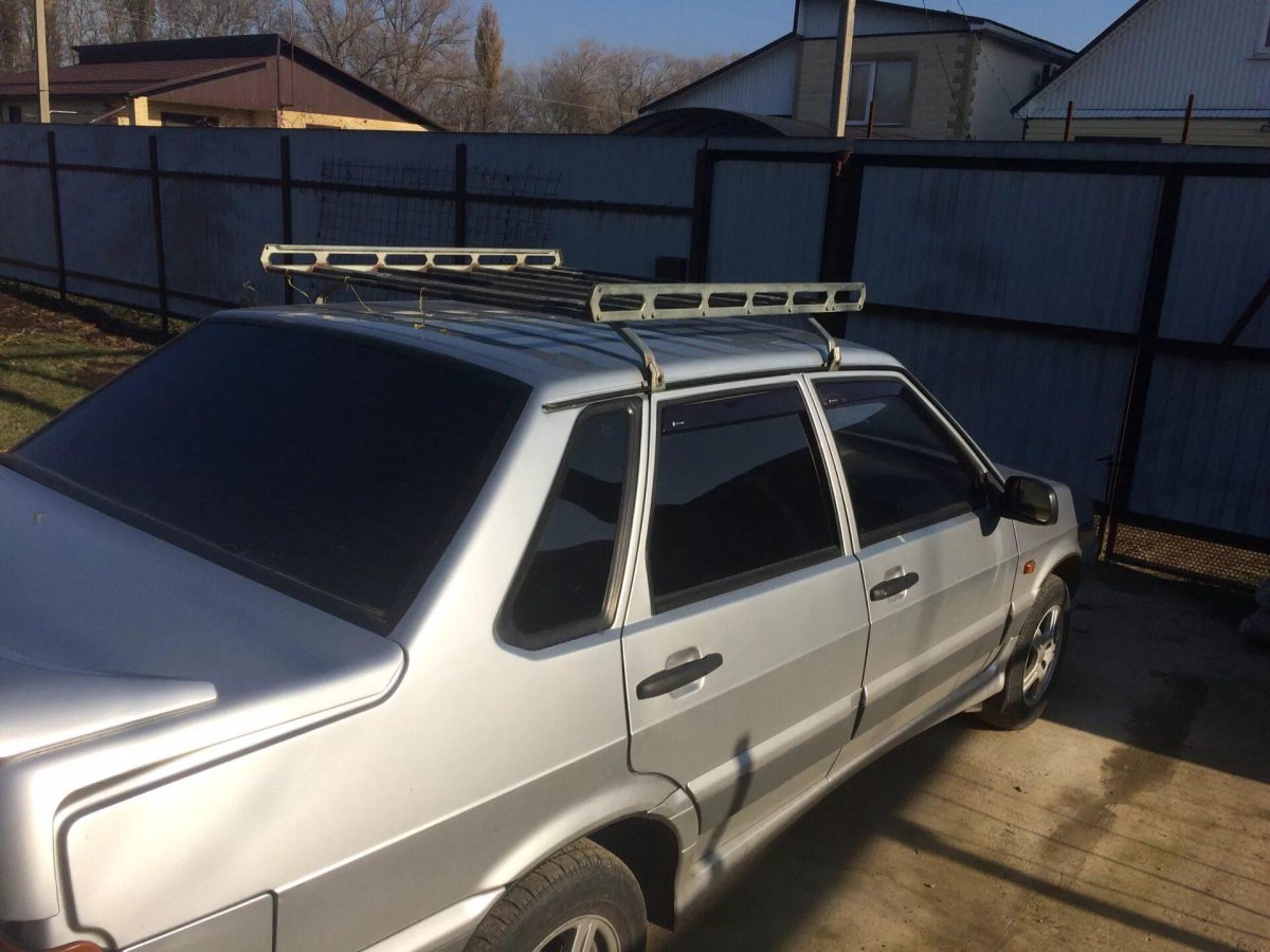 ВАЗ 2115 С верхним багажником