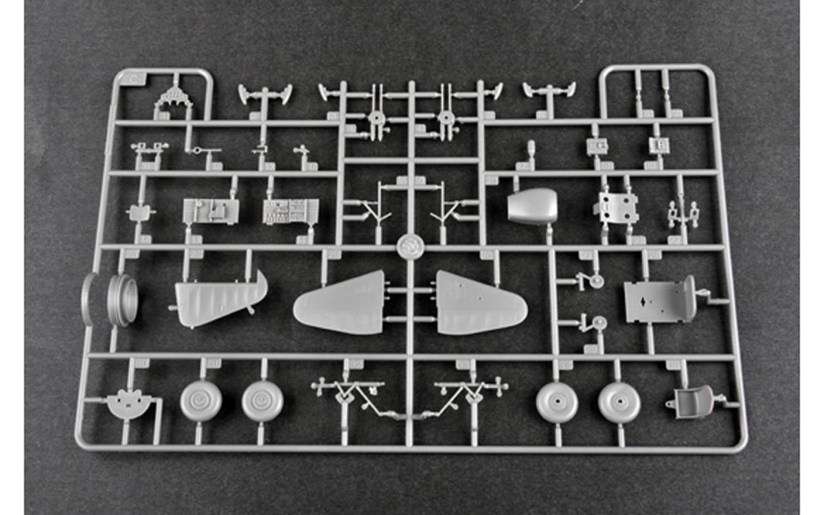 02899 Trumpeter 1/48 Boulton Paul Defiant f1