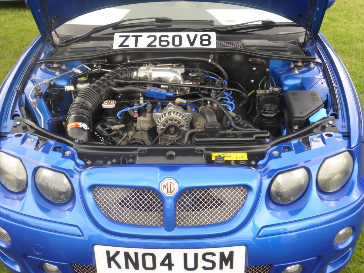 MG ZT v8