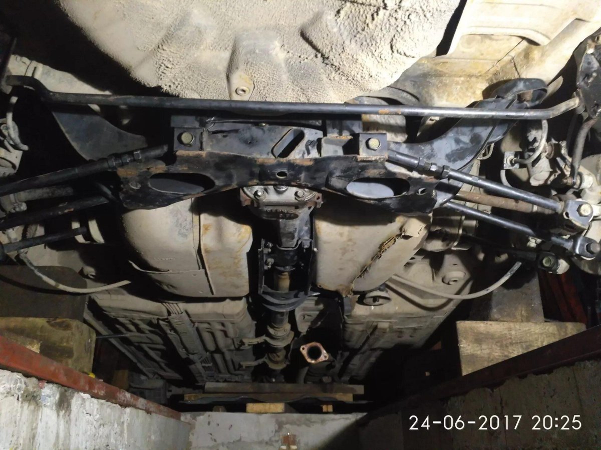 Nissan primera p12 днище