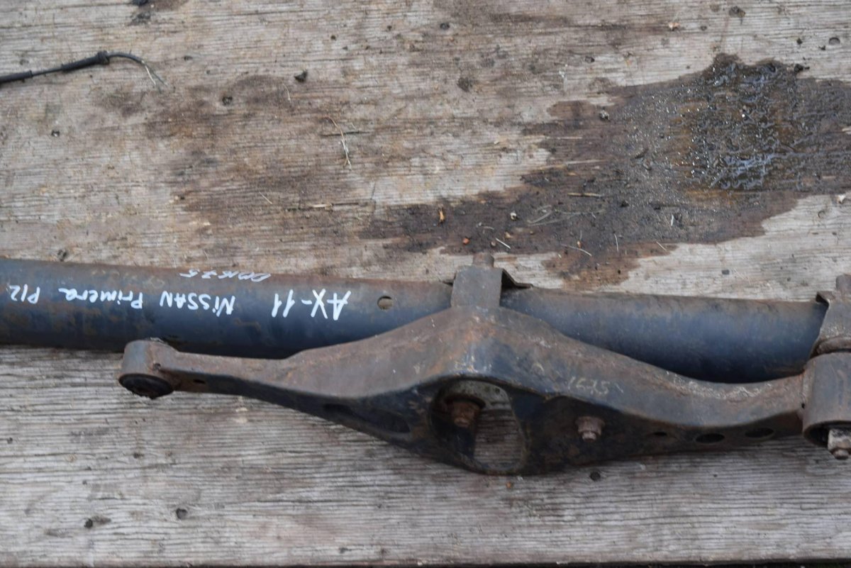 Рычаг задней подвески Пежо 406