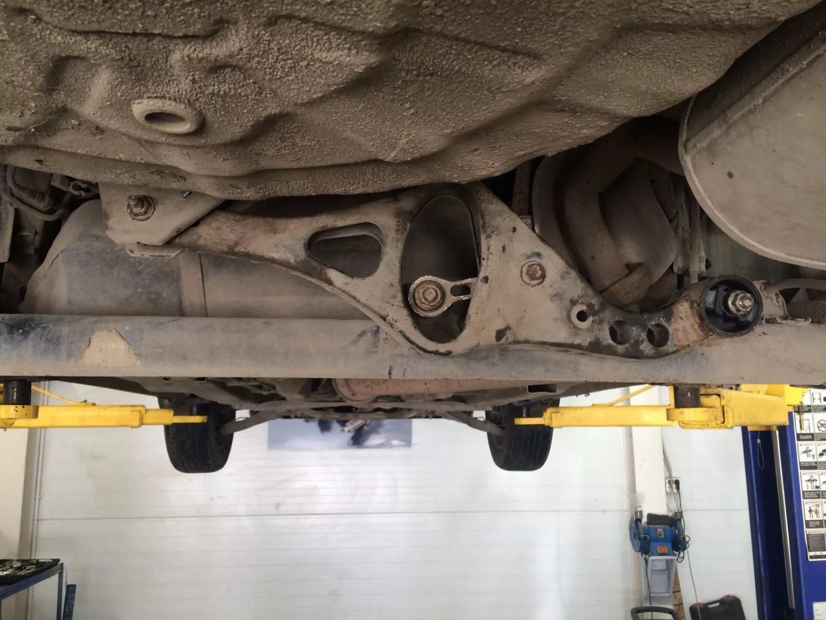 Primera p12 задняя подвеска