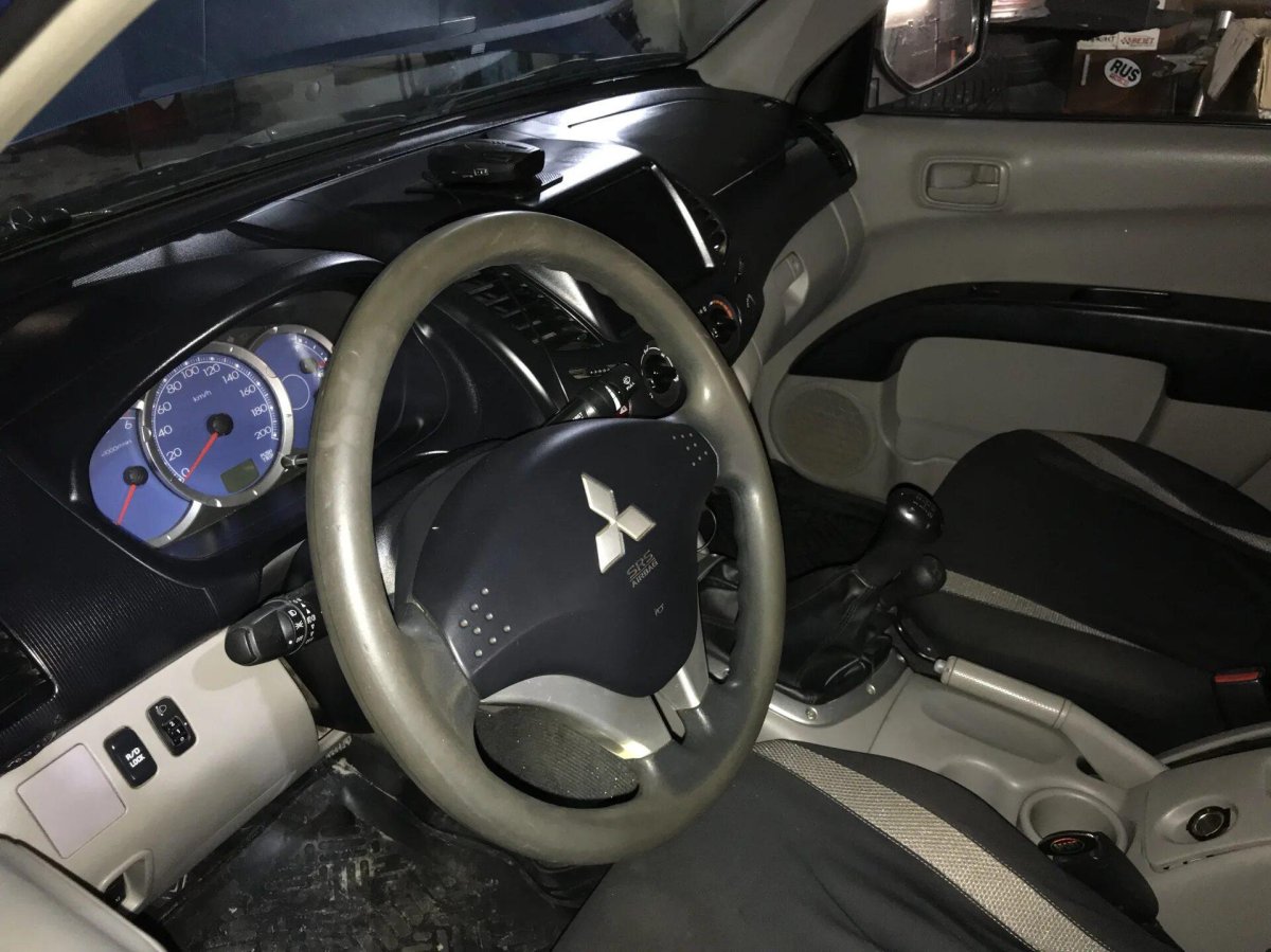 Тюнинг Mitsubishi l200 салон