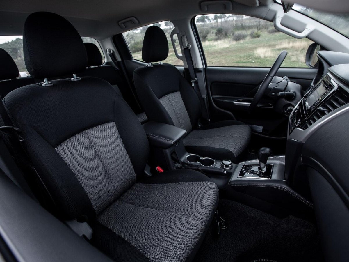 Mitsubishi l200 2019 салон