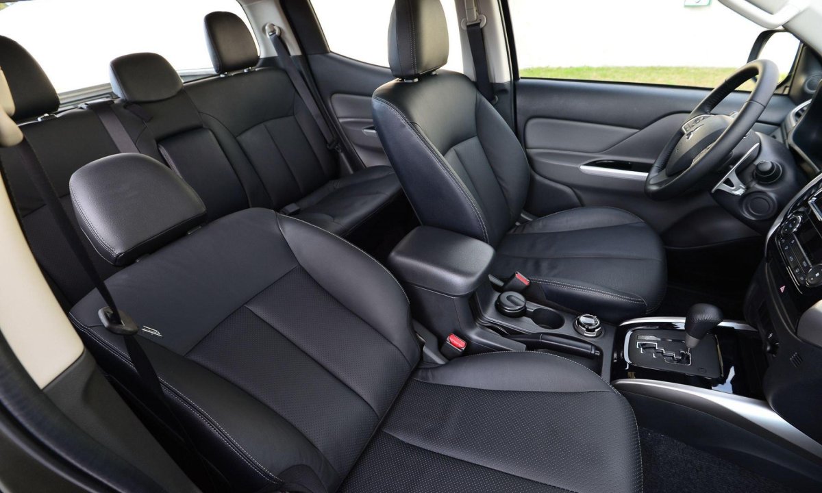 Митсубиси л200 новый салон