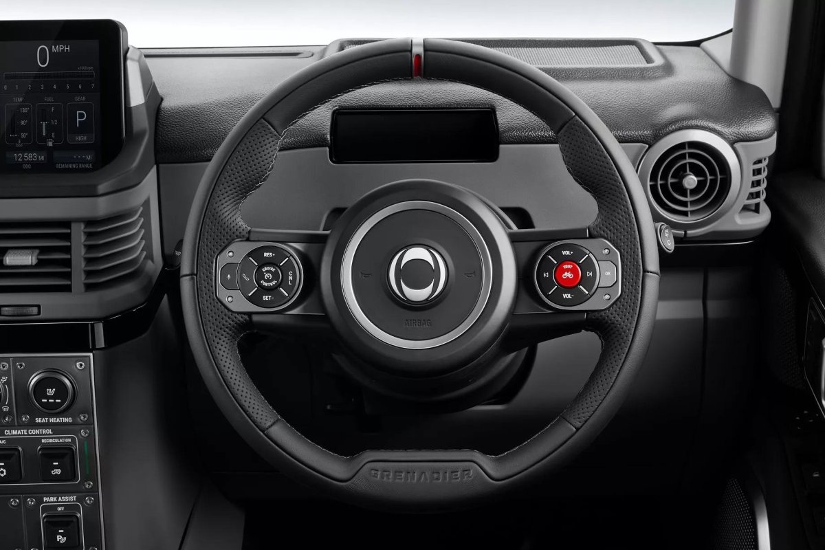 Джип Гренадер салон