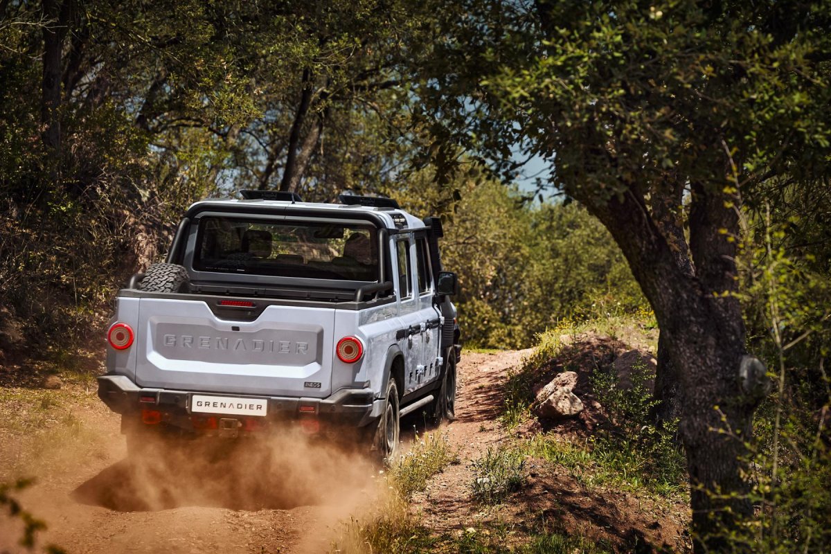 Джипы внедорожники