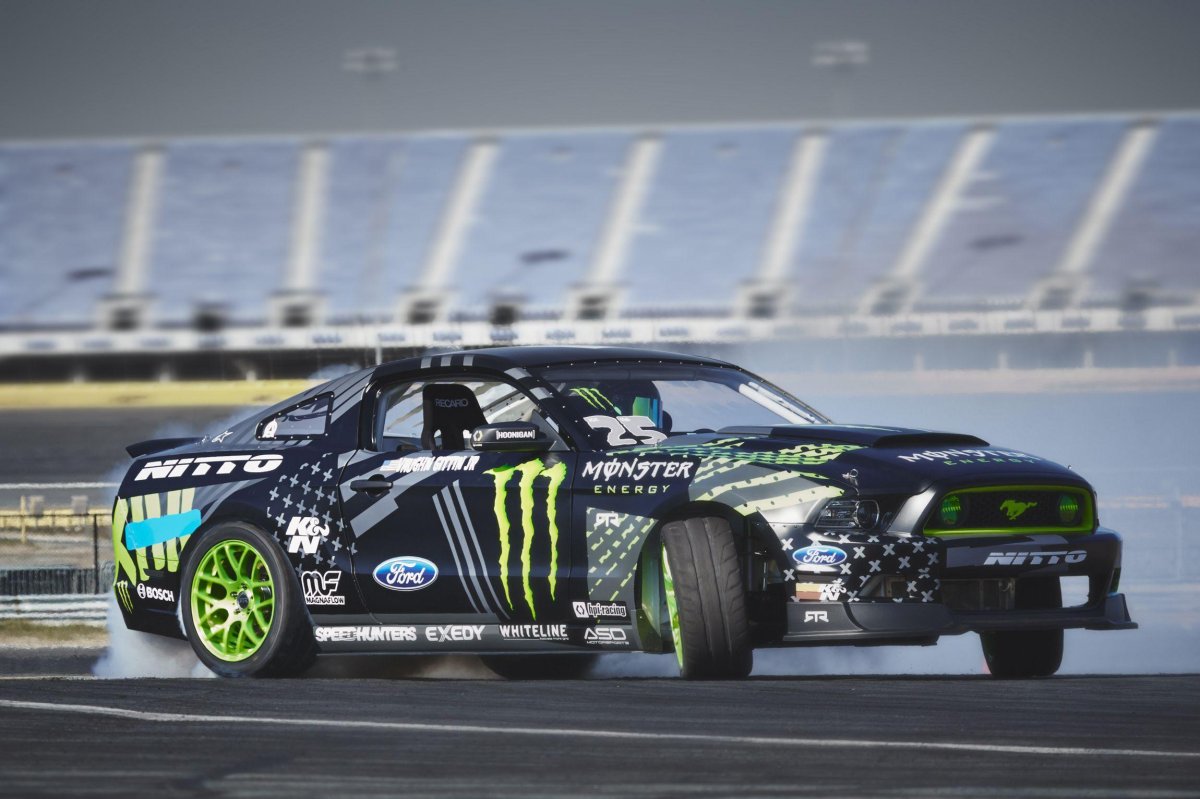 Monster Energy Ford Mustang RTR