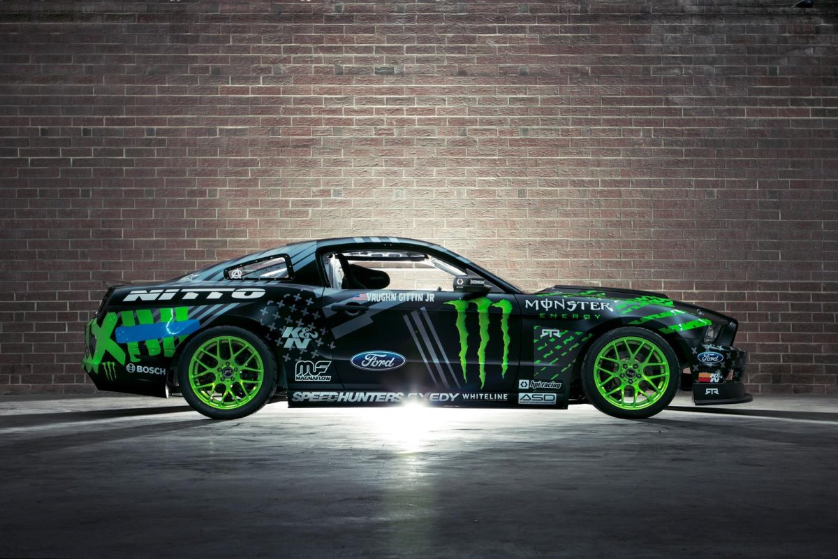 Monster Energy Ford Mustang RTR
