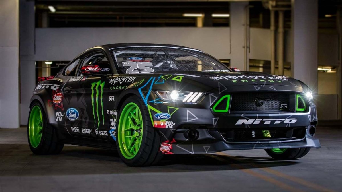 Ford Mustang RTR Monster Energy 2015