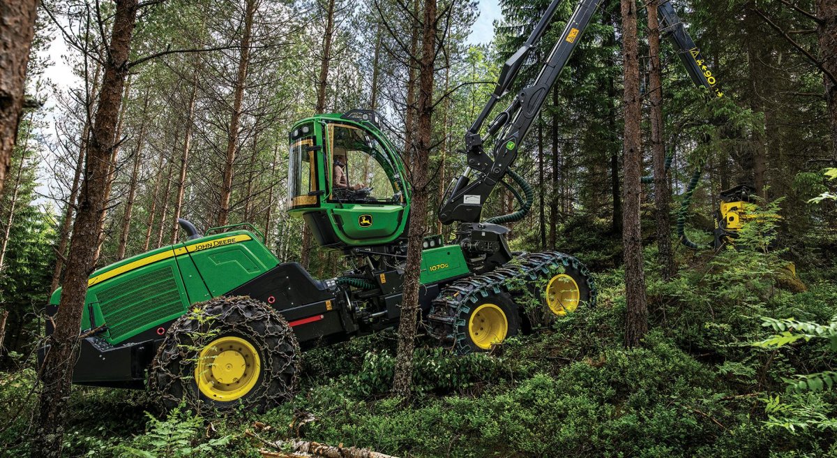 Харвестер John Deere