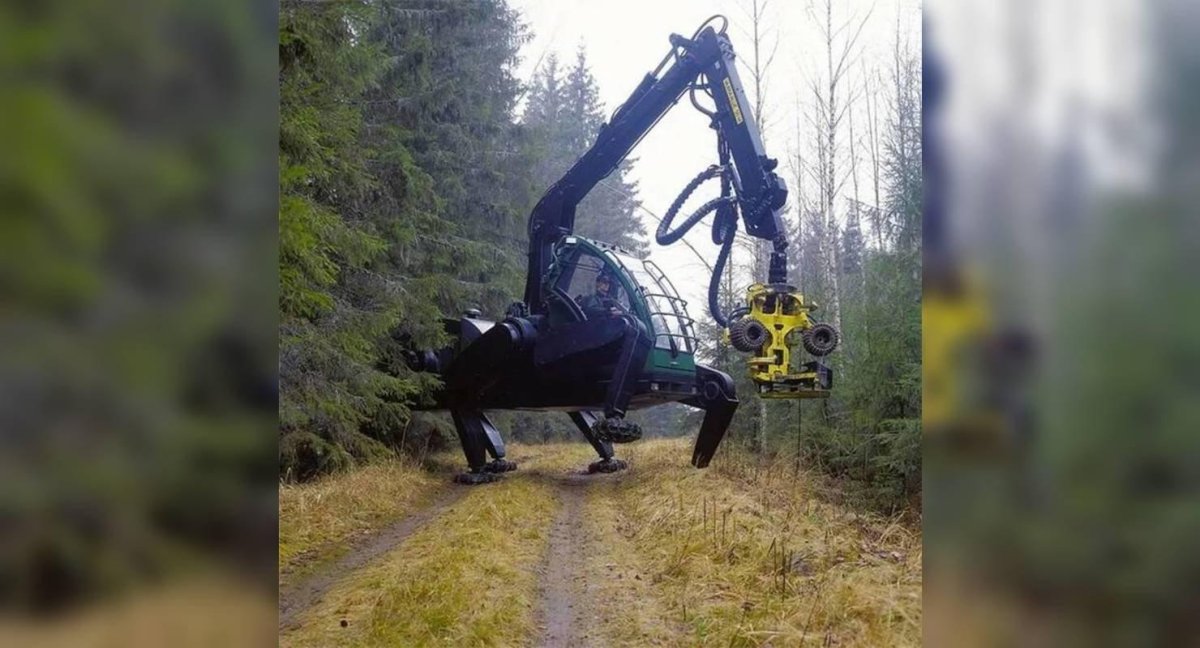 Шагающий харвестер John Deere