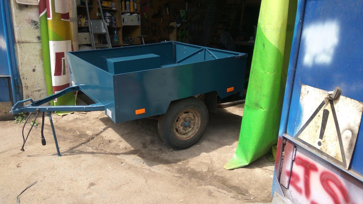 Прицеп легковой МАЗ 81144