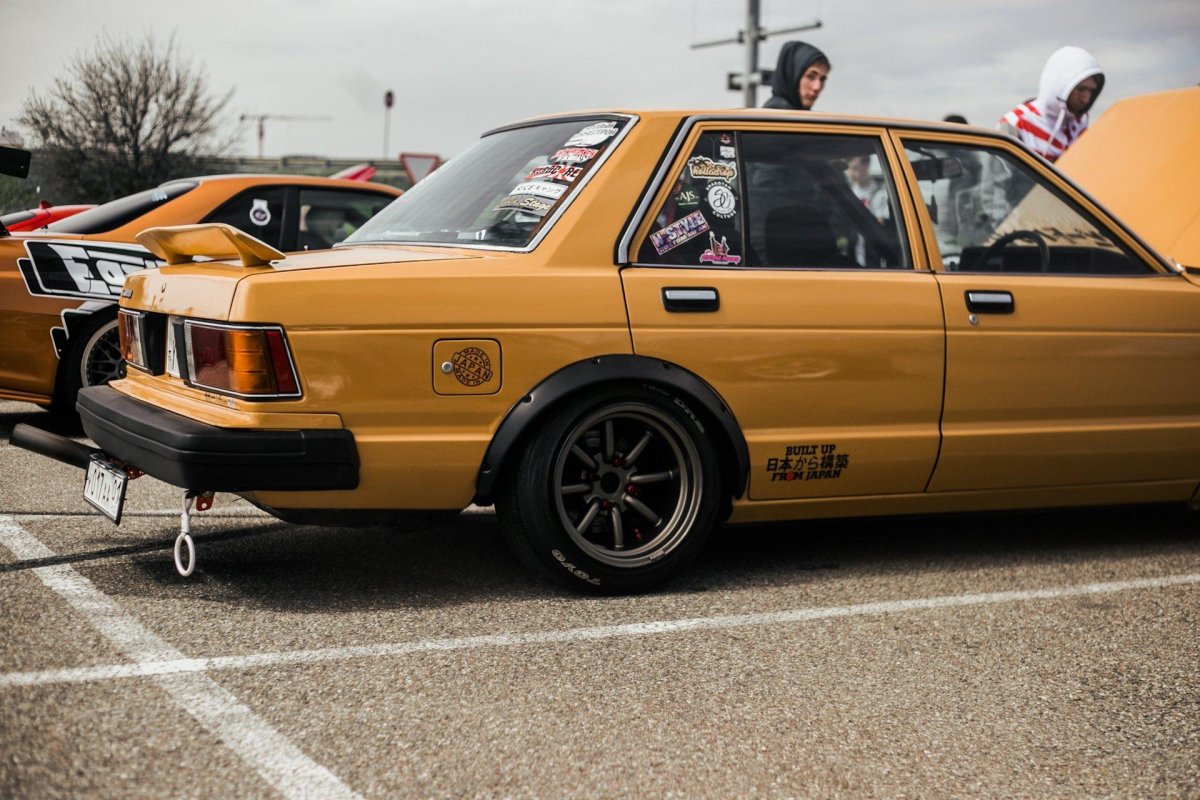 Nissan Bluebird stance 14