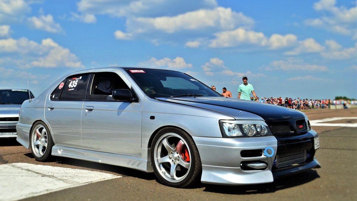 Nissan Bluebird u14 стенс