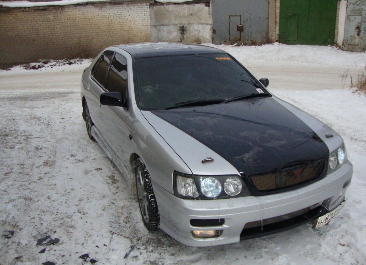 Nissan Bluebird 1998