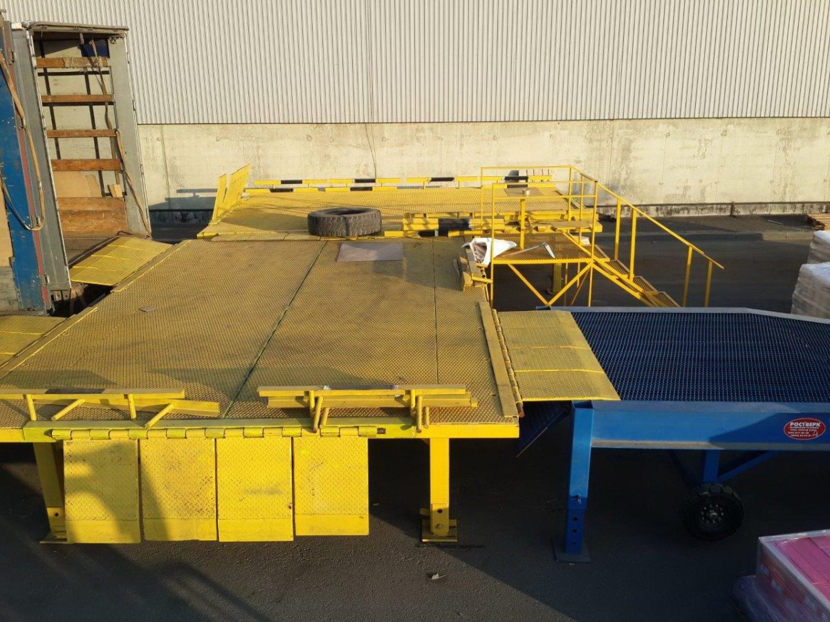 Перегрузочный трап для погрузчика