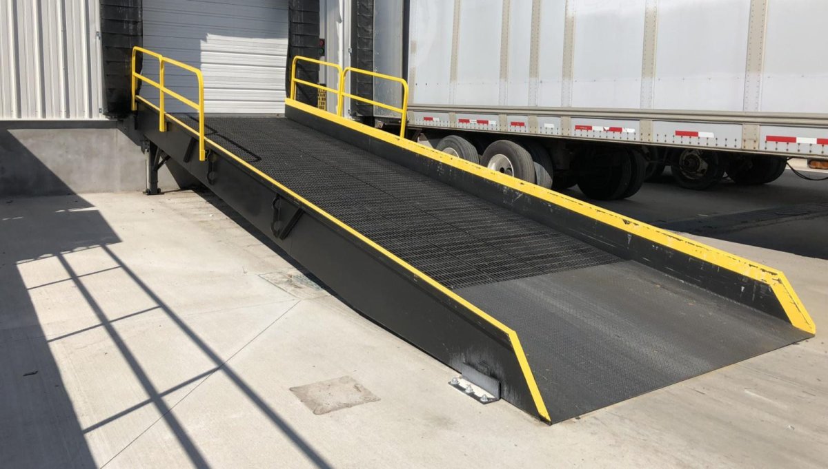Рампа для разгрузки фур