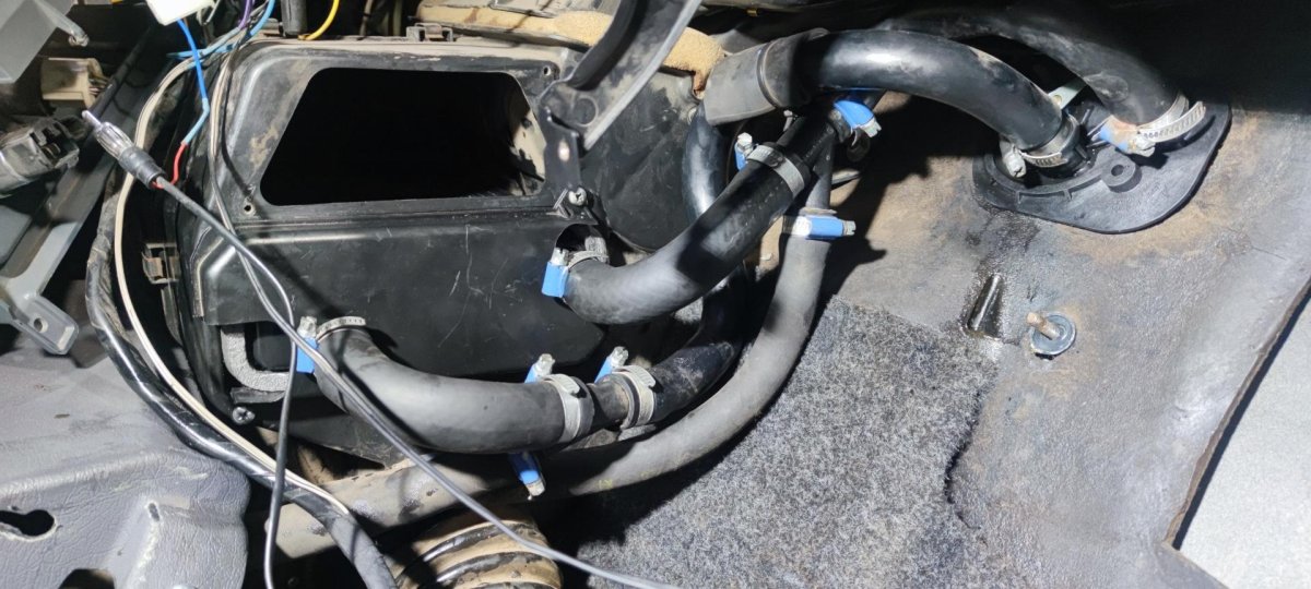 Радиатор отопителя УАЗ Патриот 2012