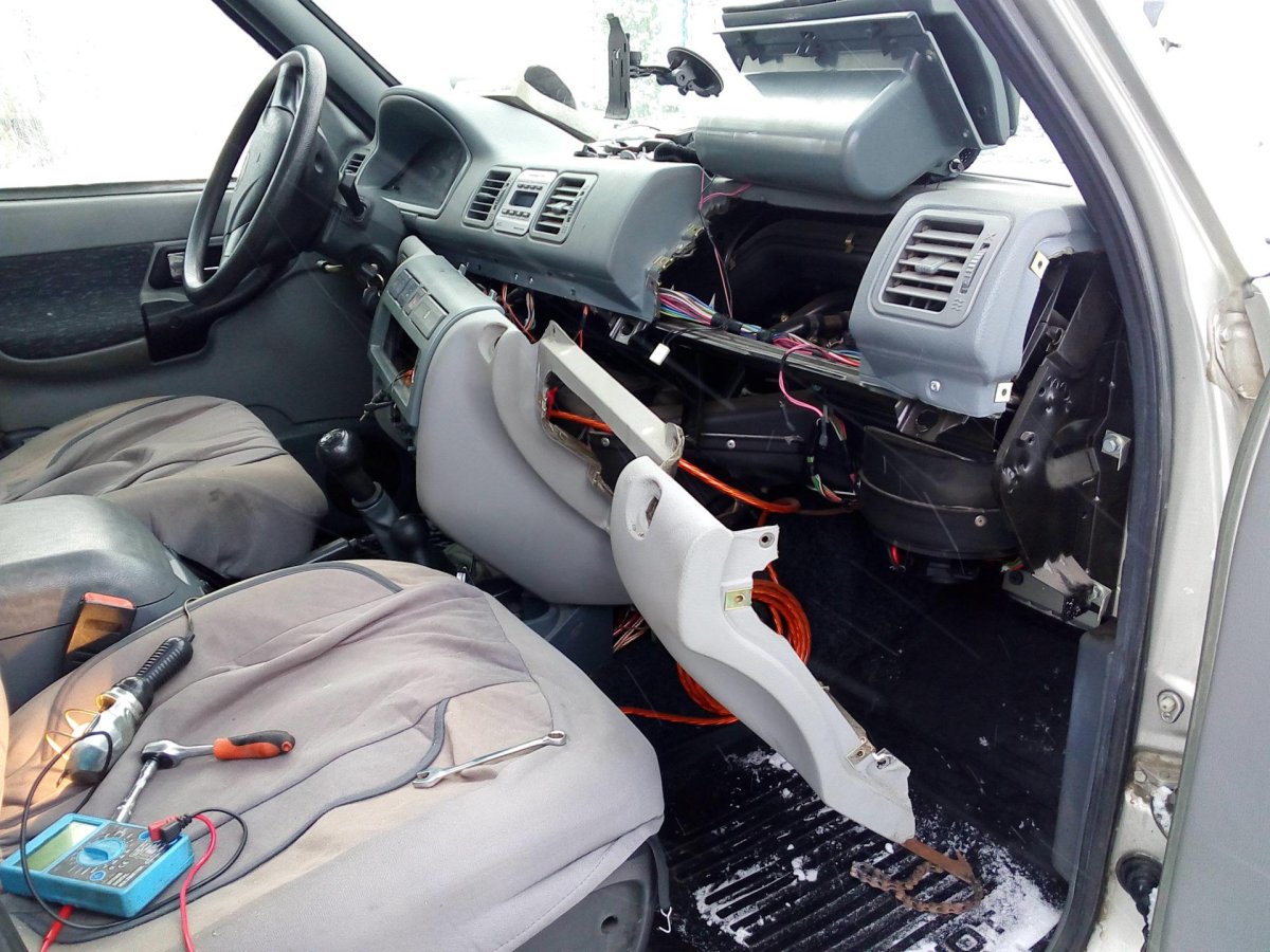 УАЗ Патриот 2012 печка салона