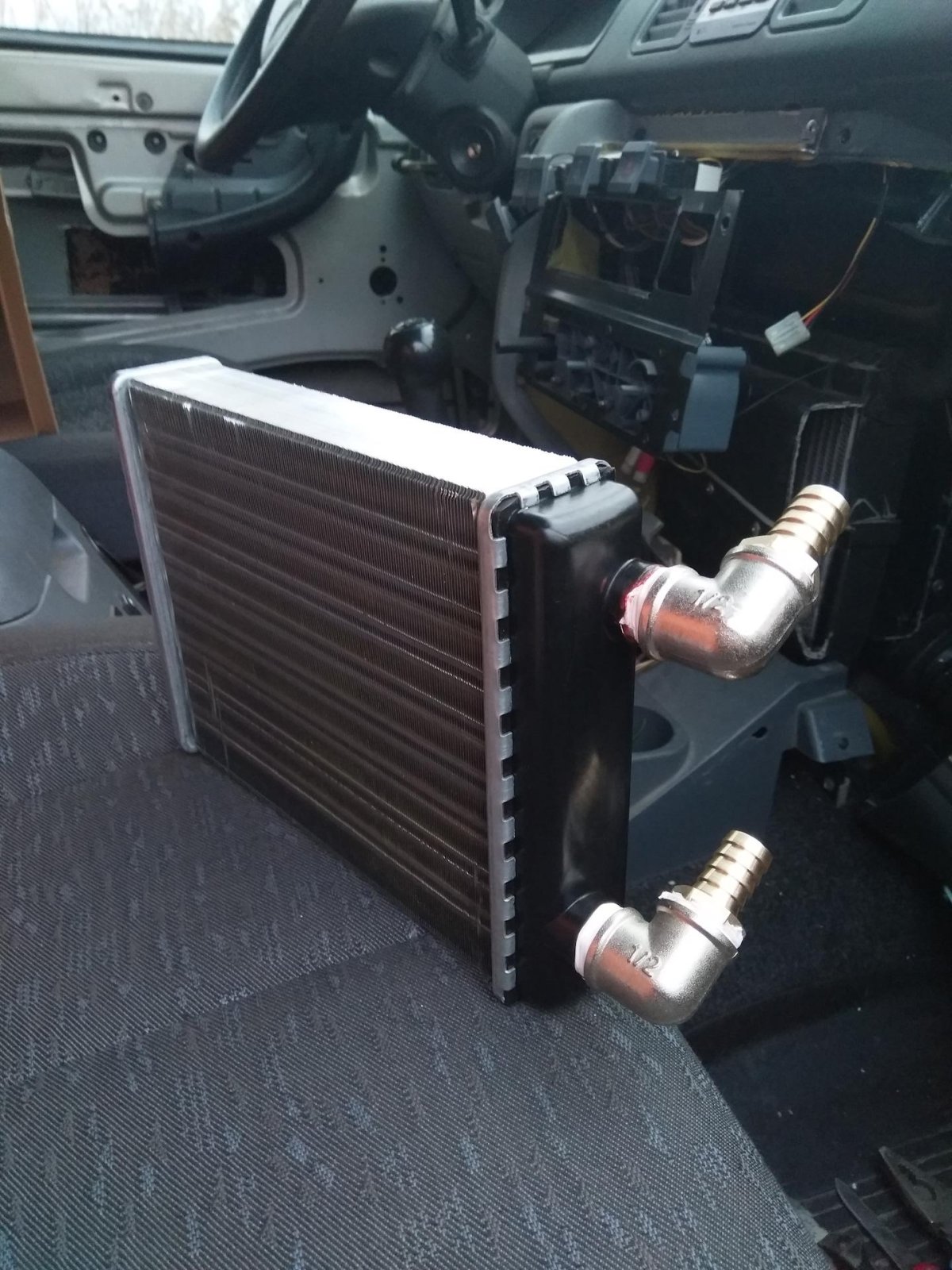 Радиатор отопителя ГАЗ 24